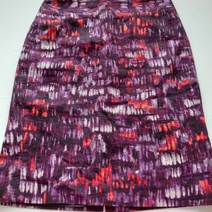 Ann Taylor Lined Size 0 Mini Skirt purple And Red Geo Design